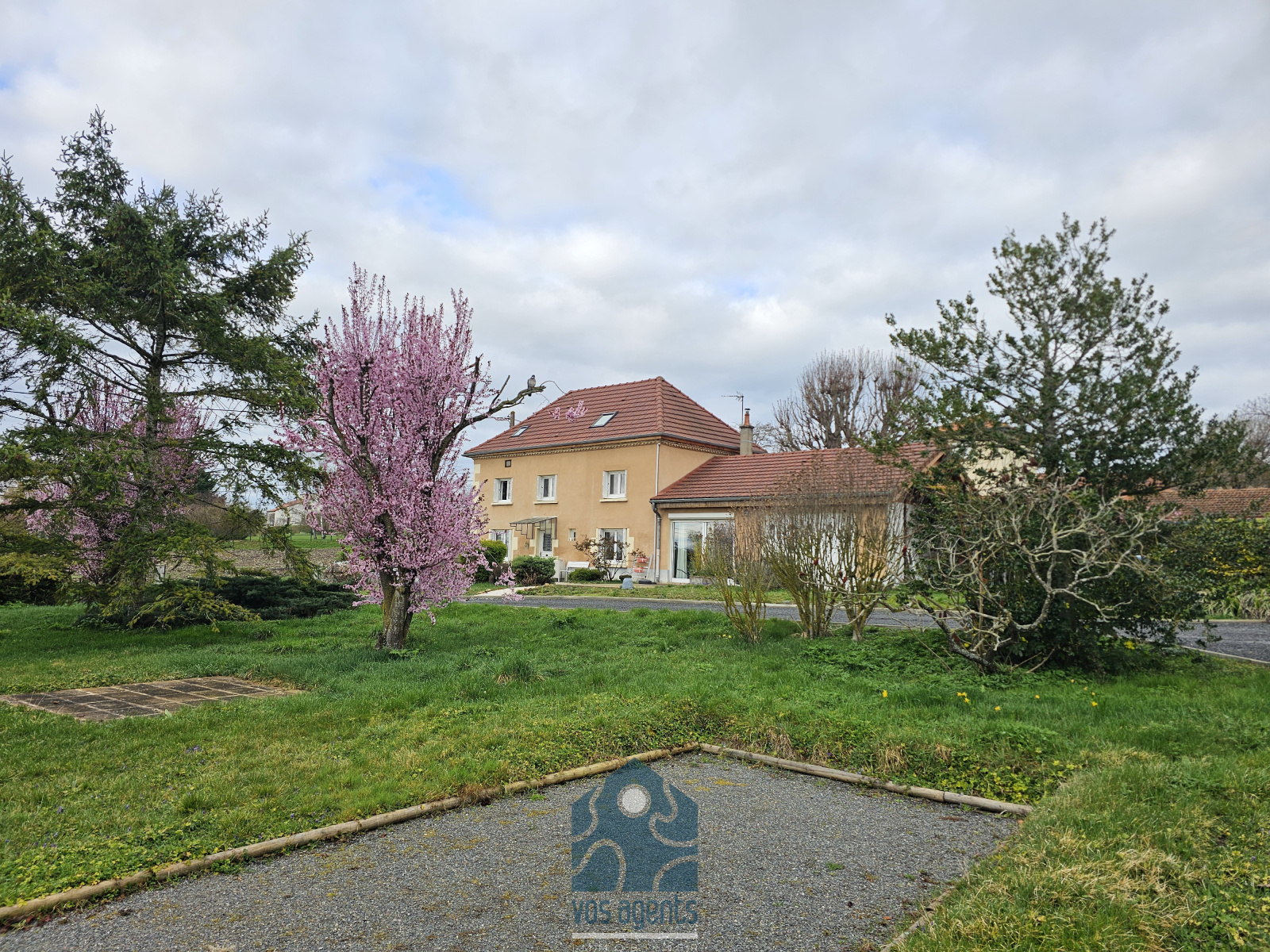 Image_, Maison, Effiat, ref :1216