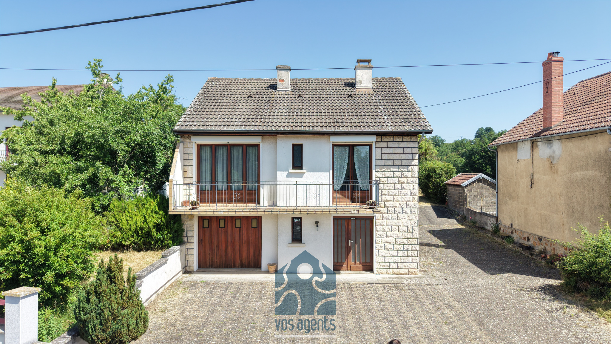 Maison individuelle 5 pièces avec garage, cave, annexes et t